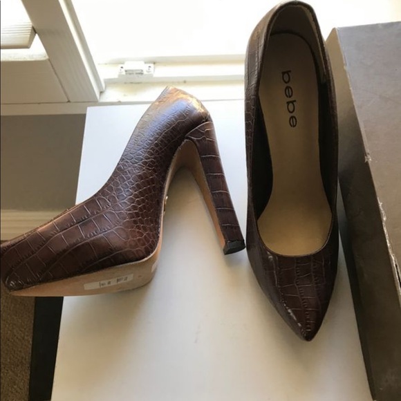 Bebe closed toe pointy heel - Picture 3 of 6